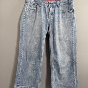Curvy soho crop blue jean capris size 6
